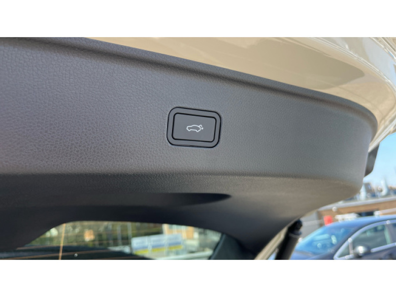 smart Hashtag 3 200kW Premium 66kWh 5dr Auto Electric Estate